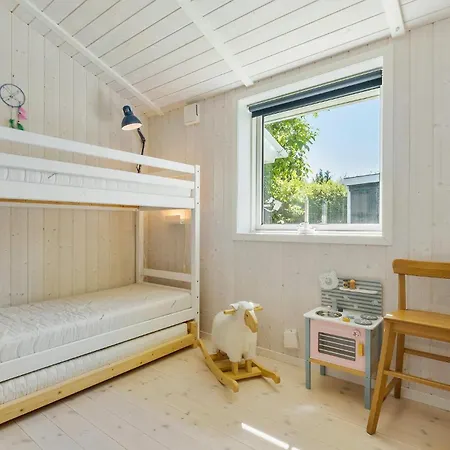 Lovely In With Kitchen Holiday home