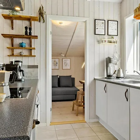 Lovely In With Kitchen Holiday home *